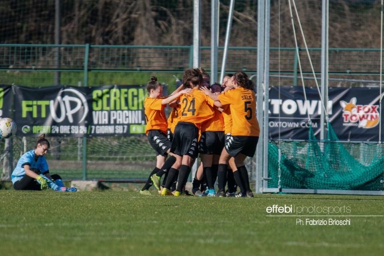 “Scusate per il piccolo stop ma siamo tornate”. Montecucco e Mussano in gol.